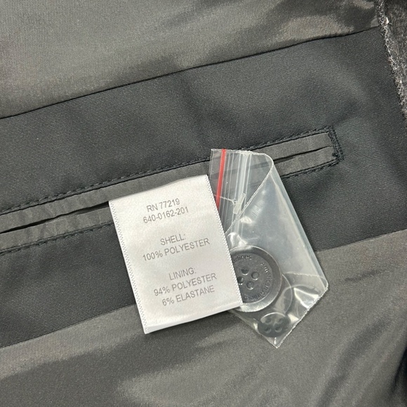 NEW American Airlines by Twin Hill Men’s Black Thinsulate Coat –Size M - Picture 10 of 10